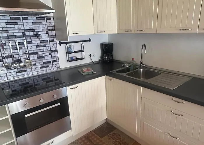 Апартаменты House Arianna *